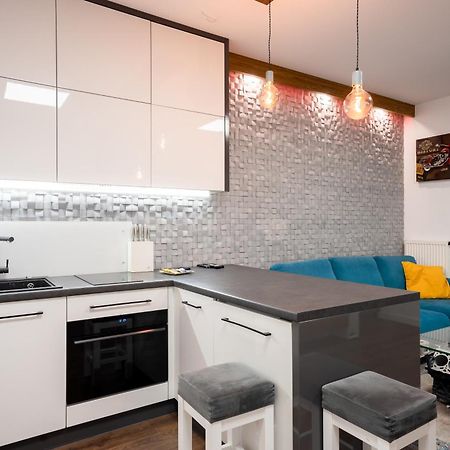 Kasprzaka 31A Free Garage By Perfect Apart Varsovia Exterior foto